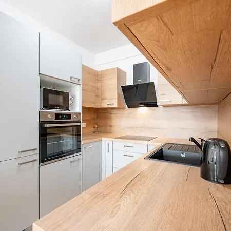 Klingerka With View And Free Parking Apartment *