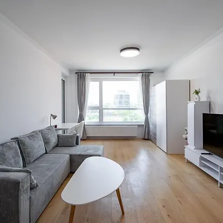 Klingerka With View And Free Parking 아파트 *